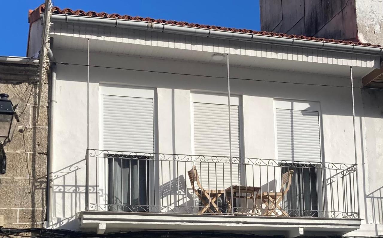 A Casa De Mateo Daire Ribadavia Dış mekan fotoğraf